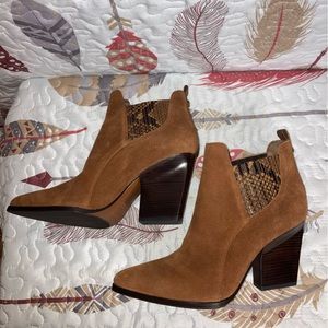 Donald J Pliner Vale Suede Leather boots 8M